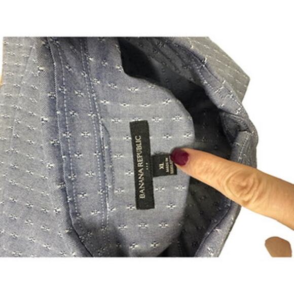 Banana Republic Blue & White Long Sleeve Button Up Shirt Men's XL - Picture 9 of 9